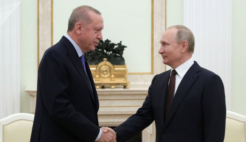 الكرملين: بوتين وأردوغان راضيان عن انخفاض التوتر بإدلب