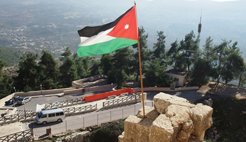 الأردن: كورونا قد يجبر الحكومة على تفعيل قانون الدفاع
