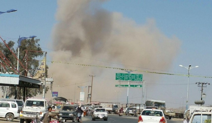 غارات العدوان السعودي تدمر جسرا في صرواح بمأرب
