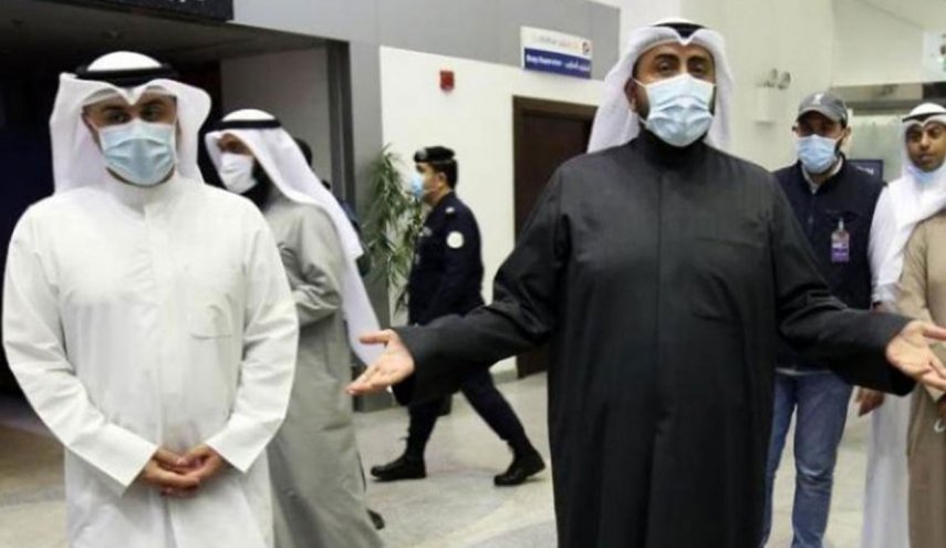 الكويت تعتقل مواطنا غرد حول كورونا والمصريين