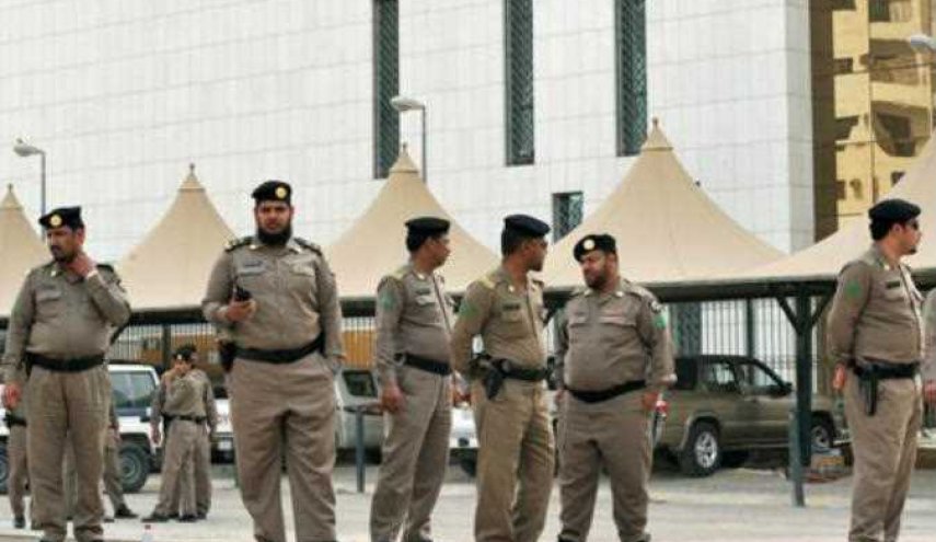 السعودية: السجن والعقوبة لمن ينشر صورا لمخالفات حظر التجول
