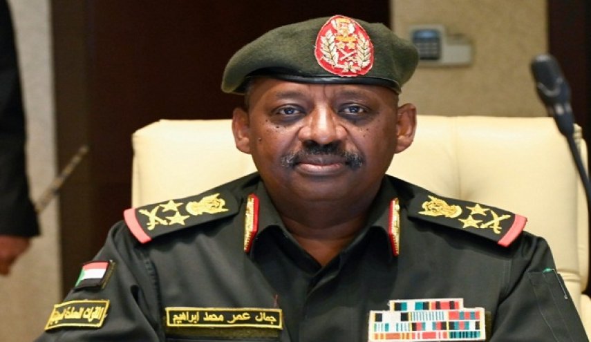 بعد تشريح جثمانه..الكشف عن سبب وفاة وزير الدفاع السوداني 