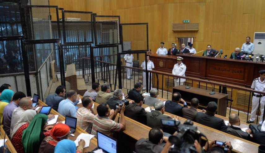 مصر..احكام بالإعدام لـ 5 أشخاص في قضية حريق خط بترول