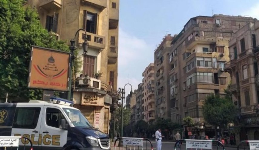 مصر خبرنگار گاردین را به اتهام انتشار اخبار نادرست درباره کرونا اخراج کرد
