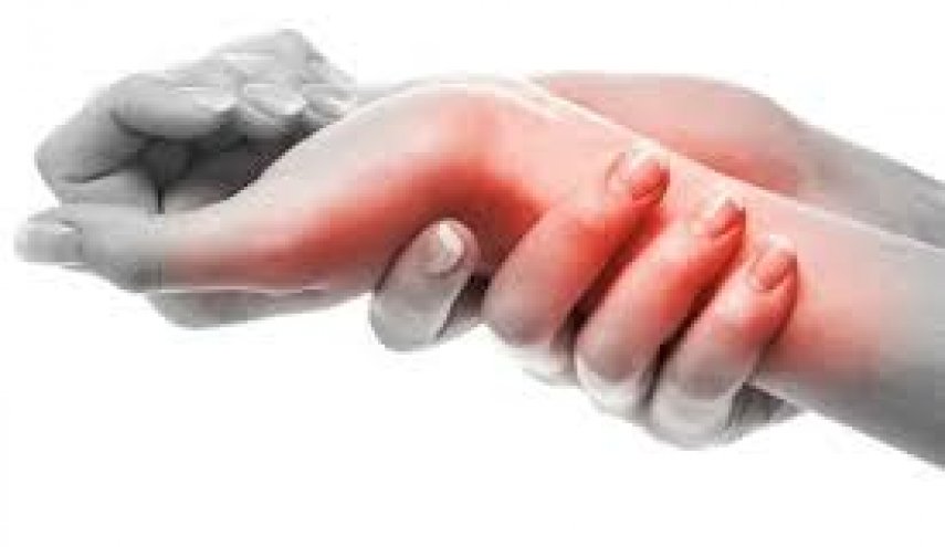 اطلاعات کامل درباره سندروم دست بی قرار و علائم آن