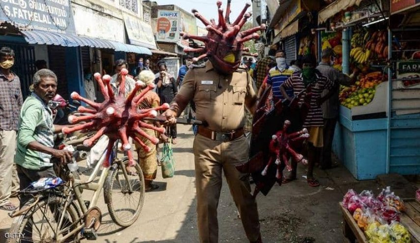 الشرطة الهندية تعاقب مخالفي الإغلاق بـ'إجراء غريب'