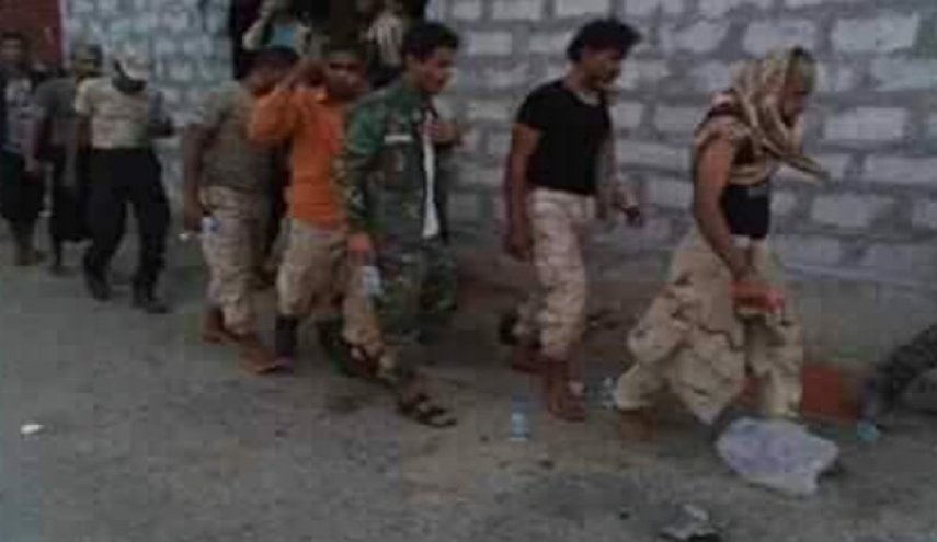 تشدید تنش در جنوب یمن/ کشته یا اسیر شدن شبه‌نظامیان امارات به دست نیروهای منصور هادی