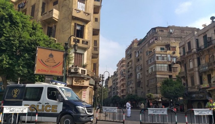 مصرع ضابط مصري في اشتباك مع 'خلية إرهابية' بالقاهرة