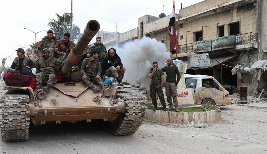 مسلحون دربتهم اميركا يسلمون أنفسهم للجيش السوري