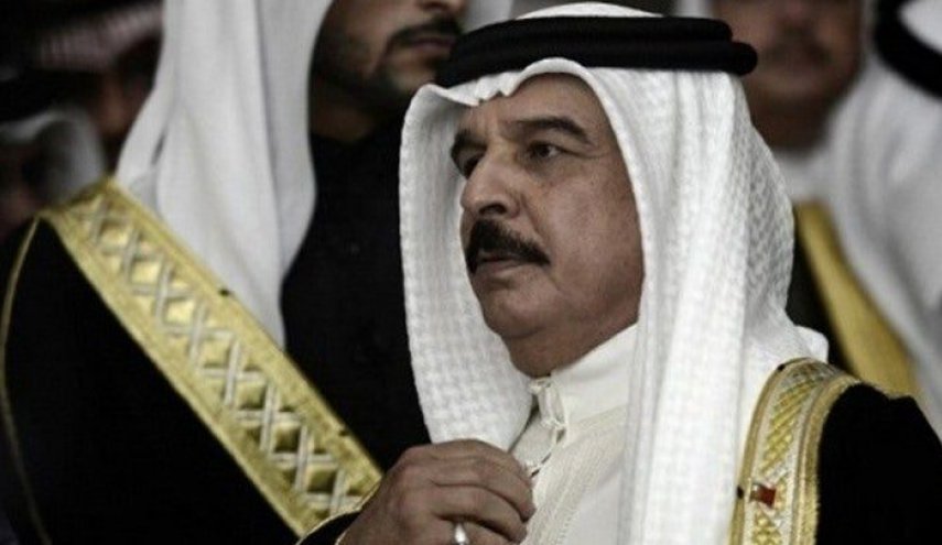 عصفور كفل زرزور.. المنامة تتغنى بـ'حرية الصحافة في البحرين'!