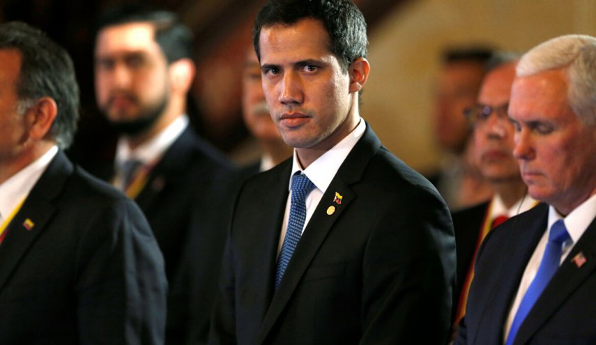 استقالة اثنين من مستشاري غوايدو متهمين بمحاولة 'غزو' فنزويلا