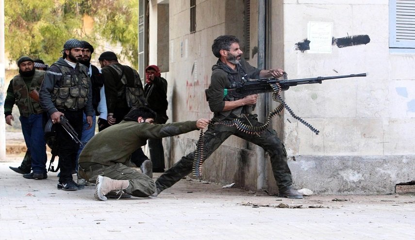 عندما تحتدم المعارك بين المسلحين في ريف حلب شمال سوريا!