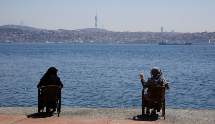 تركيا.. تراجع للوفيات اليومية بفيروس كورونا 