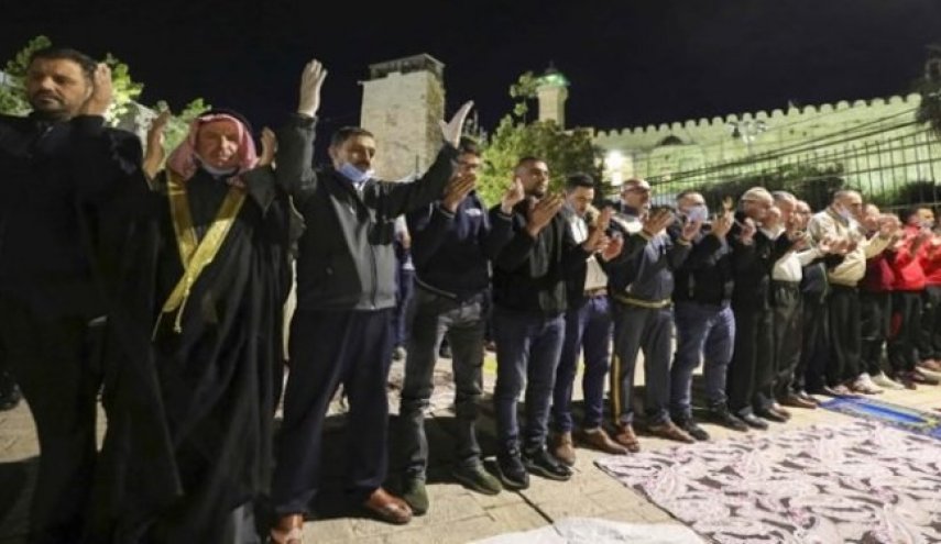ممانعت رژیم صهیونیستی از ورود نمازگزاران فلسطینی به مسجد ابراهیمی (ع)