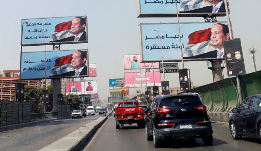 مصر.. دفن نفق مشهور شيده مبارك منذ 37 عاما (صورة)
