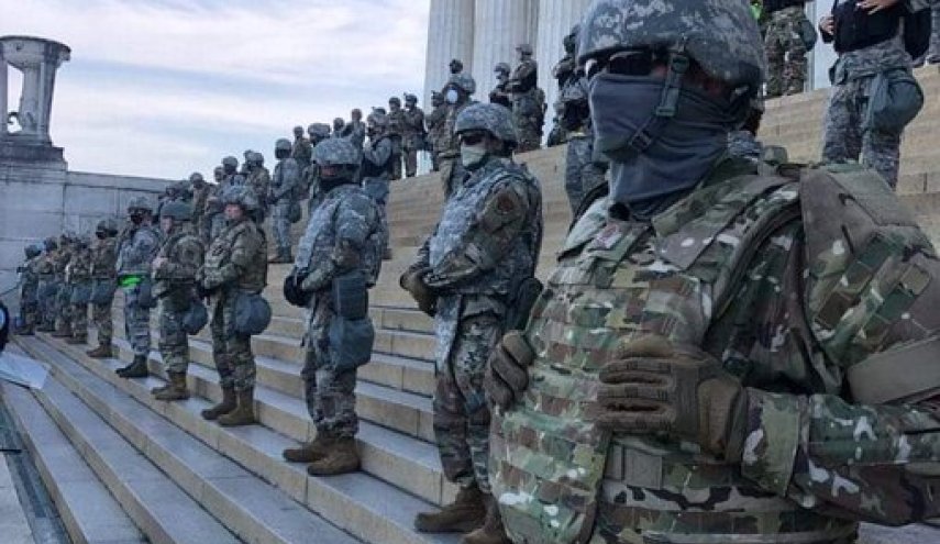 کاربران شبکه های اجتماعی ارتش آمریکا را به سخره گرفتند + عکس
