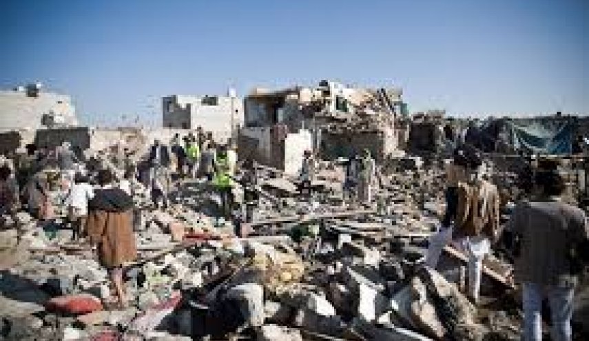حمله هوایی و توپخانه ای آل سعود به مناطق مختلف یمن 