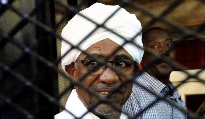 الجنائية الدولية تطالب السودان بتسليم البشير