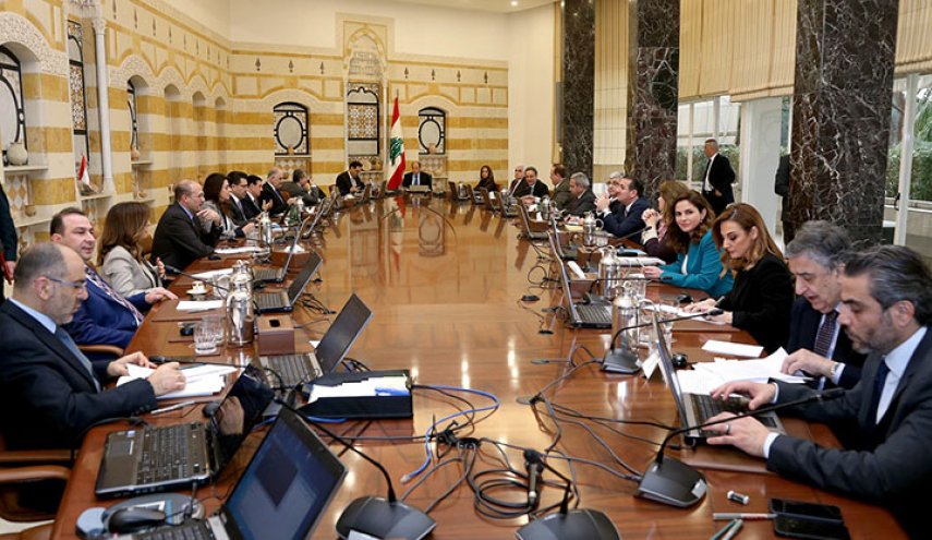الحكومة اللبنانية تعقد جلسة طارئة الیوم
