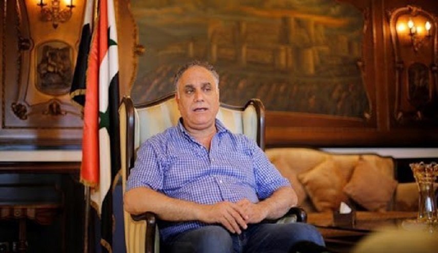 رئيسة جمعية حماية المستهلك تبكي أمام وزير سوري