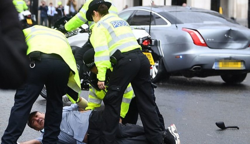 فیلم | تصادف خودروی حامل نخست‌وزیر انگلیس