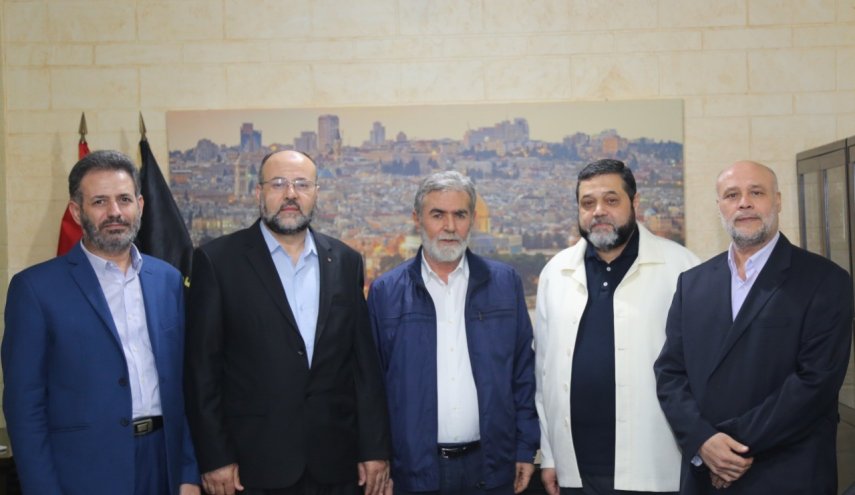 النخالة يستقبل وفداً لحركة حماس معزياً بوفاة رمضان عبدالله