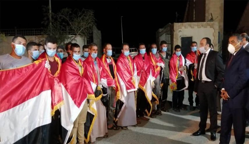 القاهرة تحذر المصريين في ليبيا بعد تحرير 23 محتجزا