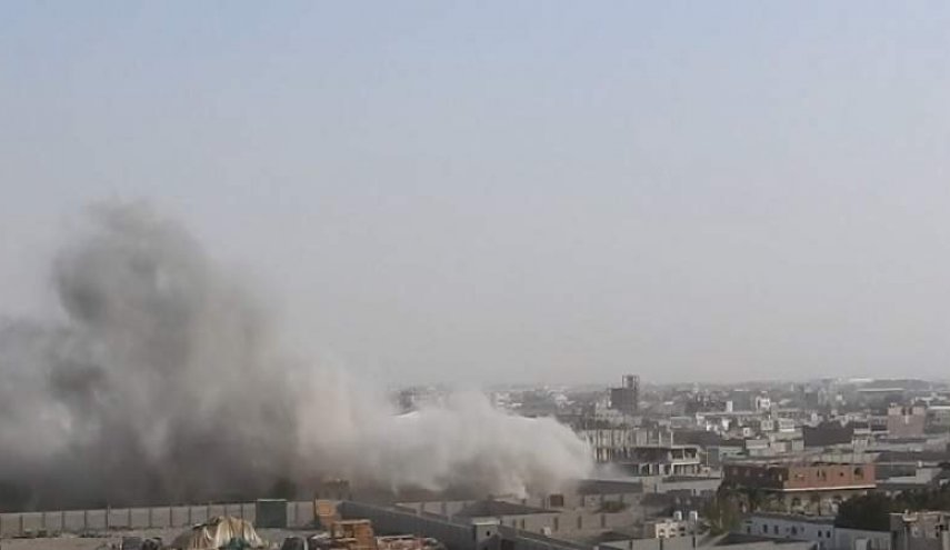 طيران العدوان السعودي يواصل استهداف الحديدة اليمنية