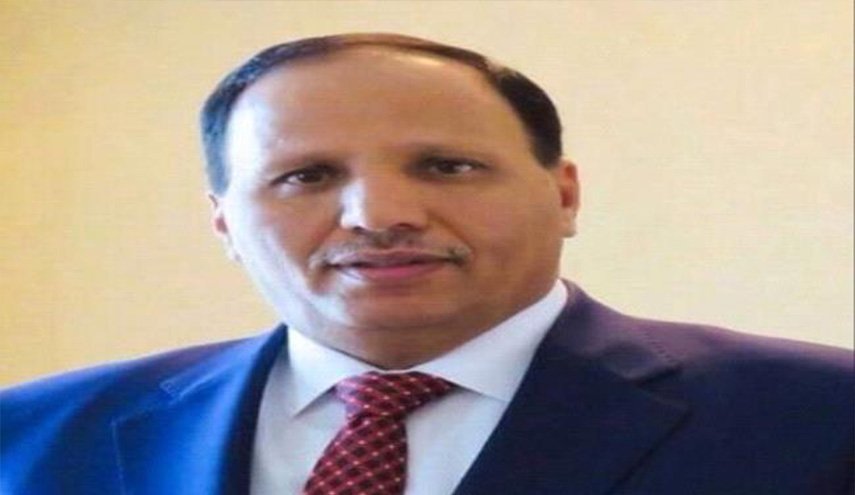 مستشار يمني يدعو اليمنيين للانتفاض ضد التحالف السعودي