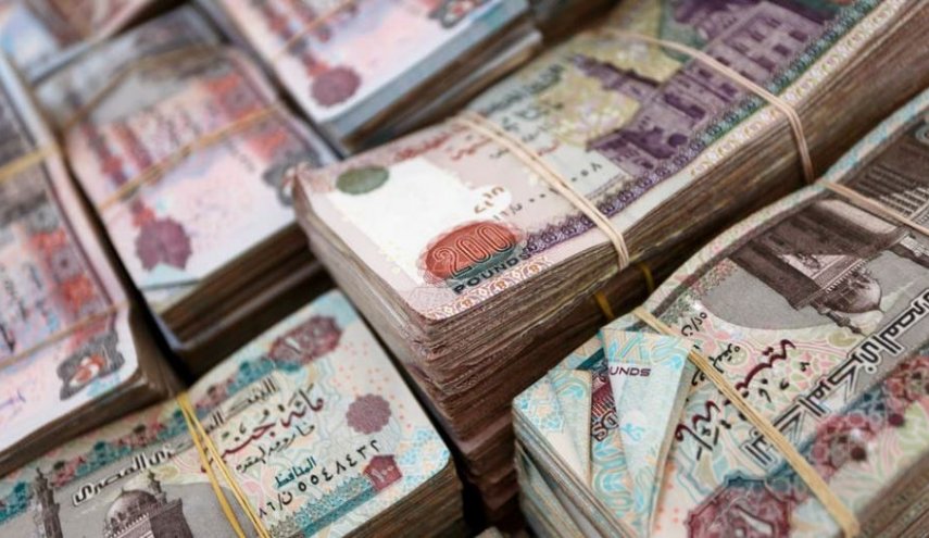 النيابة المصرية تستجوب 8 متهمين بغسل 75 مليون جنيه 