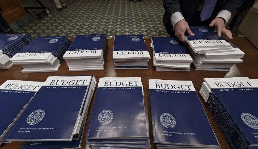 کسری بودجه دولت آمریکا به ۲.۷ تریلیون دلار رسید