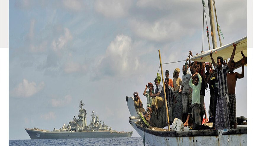 قراصنة يحتجزون 13 بحارا روسيا وأوكرانيا بهجوم في خليج غينيا