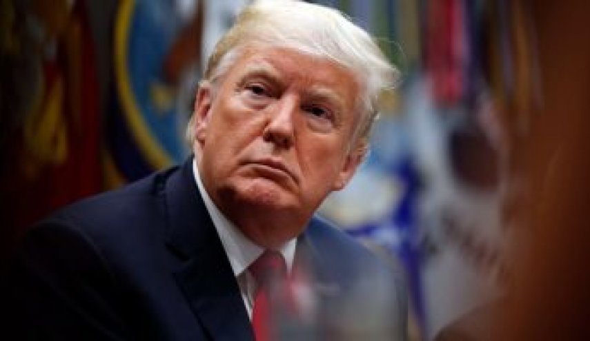 ترامب يواصل معركته مع الكمامة!