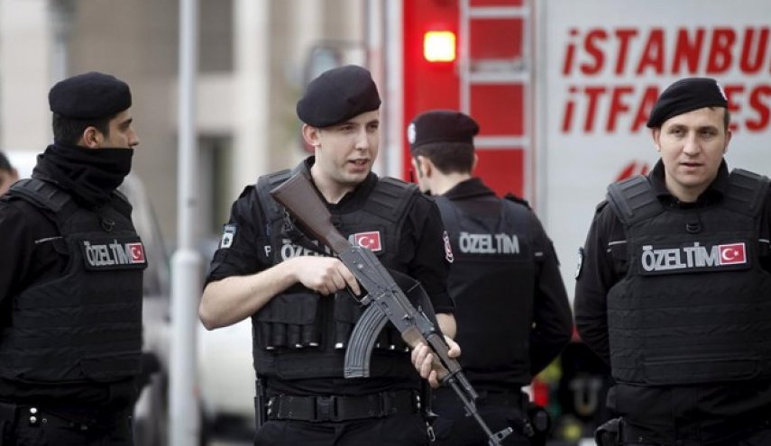 بازداشت 27 مظنون به ارتباط با داعش در استانبول
