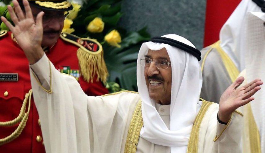 أمير الكويت يغادر فجر الخميس إلى الولايات المتحدة لاستكمال العلاج 