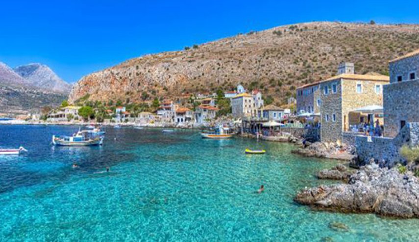 سكان جزيرة يونانية يكشفون سر 'العمر الطويل'