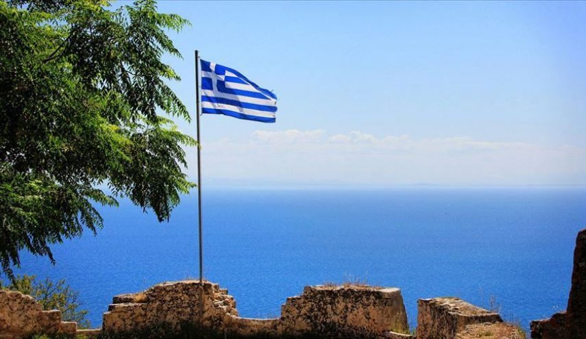 كورونا تجبر اليونان على إجراء تعديل وزاري