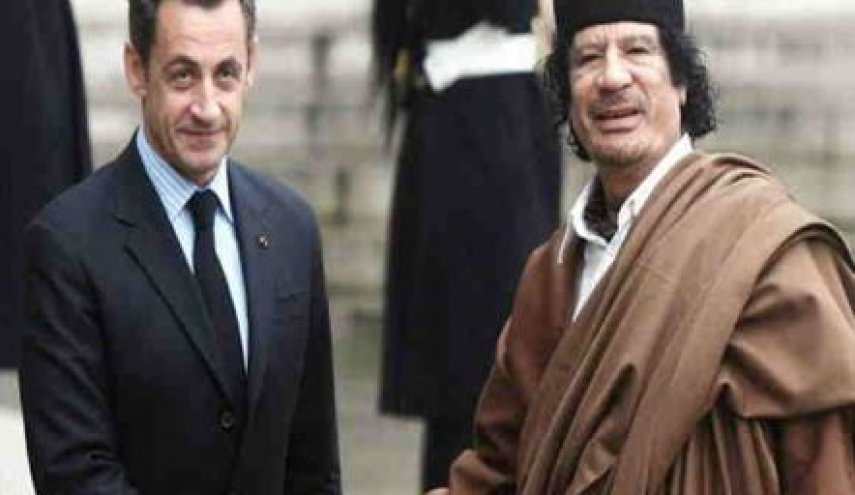  ساركوزي يكشف أمورا تتعلق بخيمة القذافي وعمليات تجميل بن علي