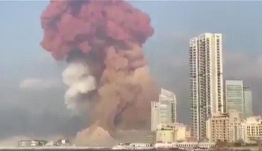 ماهي حقيقة الصاروخ الذي شوهد في مقطع فيديو لموقع الانفجار ببيروت