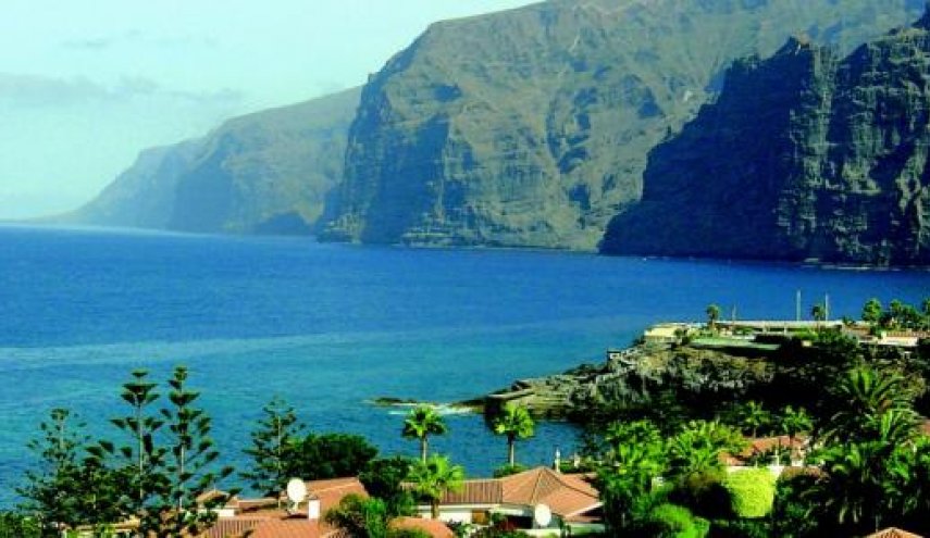 جزر سياحية توفر تأمينا واقامة مجانية ضد كورونا ولكن بشرط!