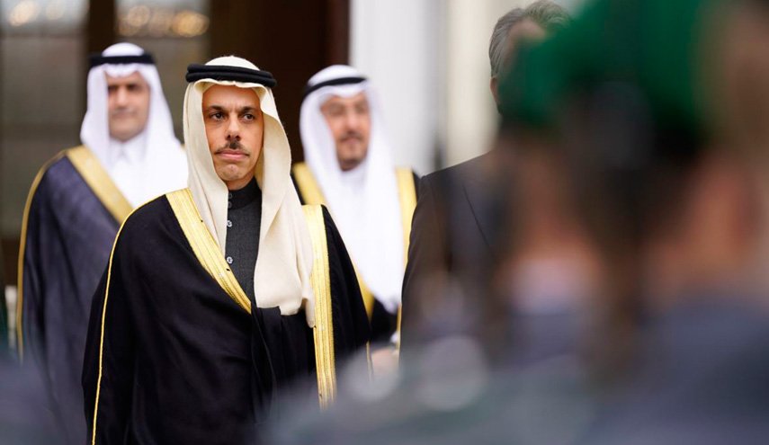 اظهارات مداخله جویانه وزیر خارجه سعودی در امور لبنان