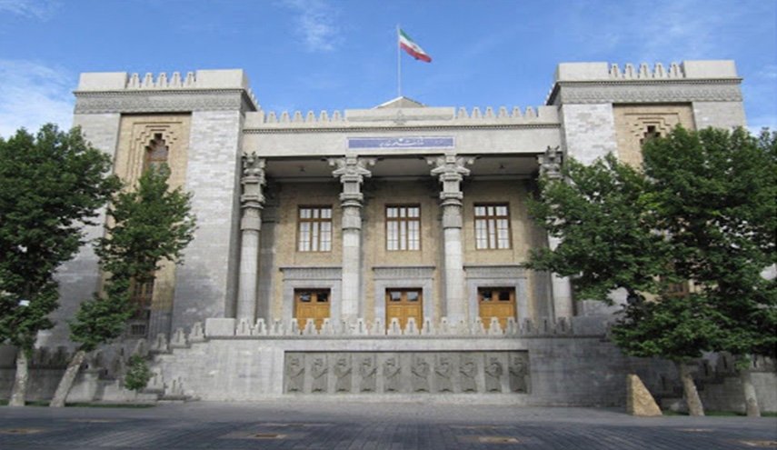 طهران تدین اقامة علاقات دبلوماسية بین ابو ظبي وتل ابيب