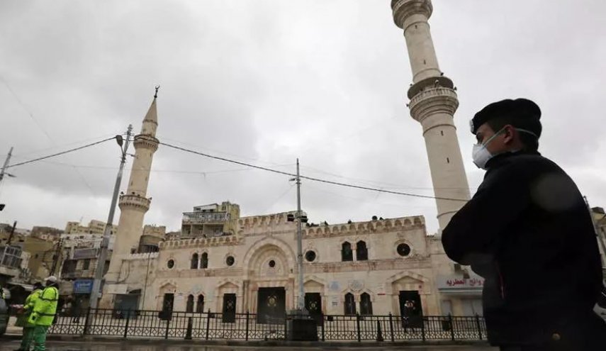 الأردن يغلق 5 مساجد بعد ظهور إصابة بكورونا
