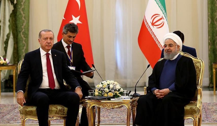 اجتماع إيراني تركي اليوم الثلاثاء برئاسة روحاني وأردوغان