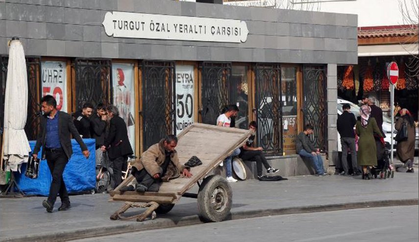 تركيا.. ارتفاع معدل البطالة والكثيرون يبحثون عن عمل