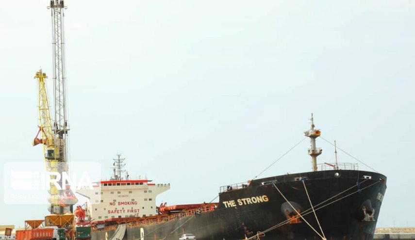 مصدر مسؤول: تقديم الخدمات الطبية للسفن العابرة من بحر عمان