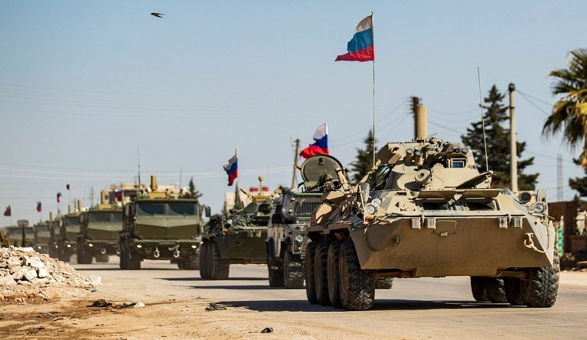بعد الرسالة الامريكية.. القوات الروسية تعزز قواتها في سوريا 
