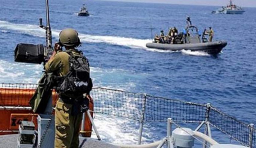 قائد بالبحرية الصهيونية یؤكد التأهب على حدود لبنان