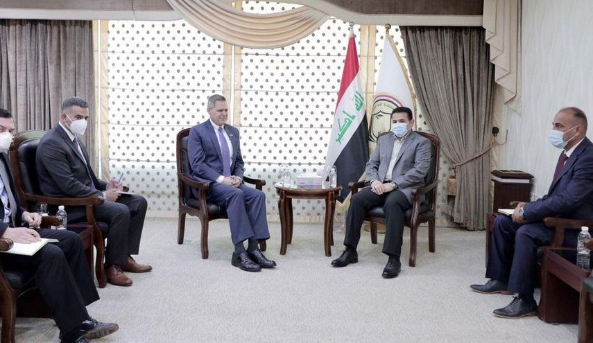 دیدار سفیر آمریکا با مشاور امنیت ملی عراق در بحبوحه حمله به کاروان نظامی واشنگتن و آزمایش موشکی مساله دار سفارت این کشور