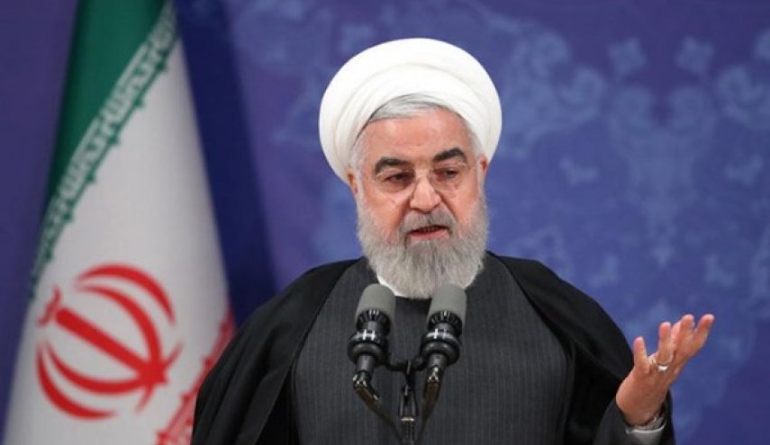 الرئيس روحاني: نواجه حربا اقتصادية منذ عامين